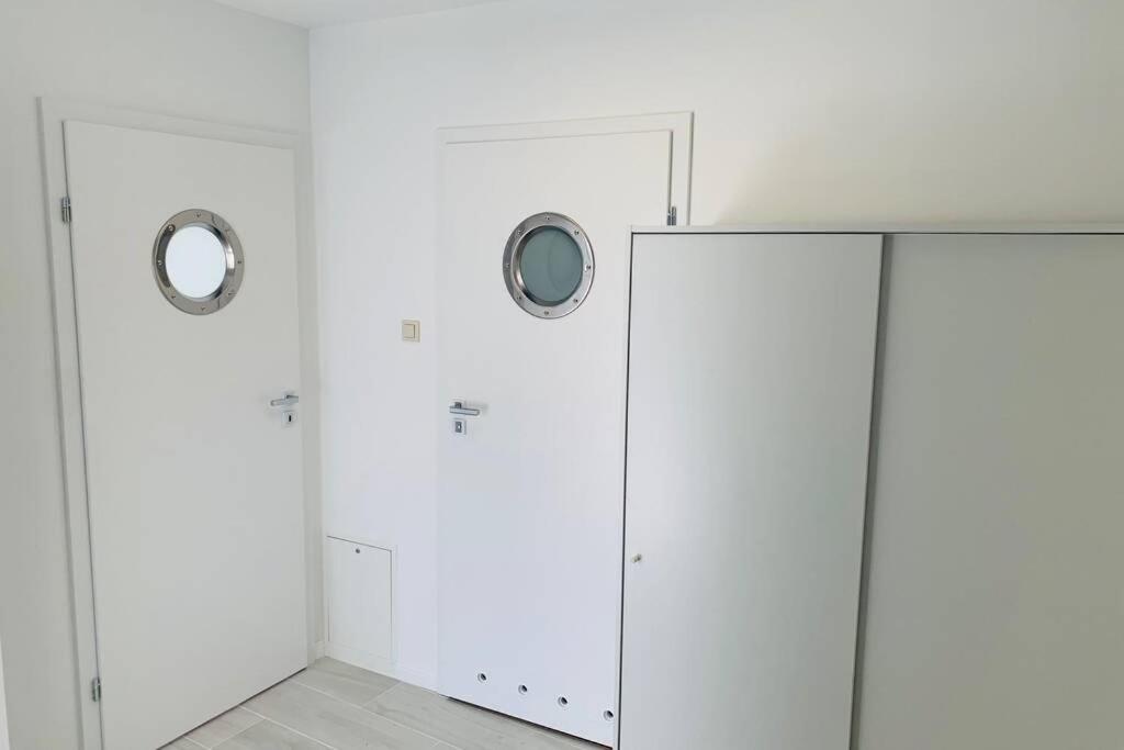Uroczy Apartament Z Basenem I Kortem Tenisowym Pobierowo Extérieur photo