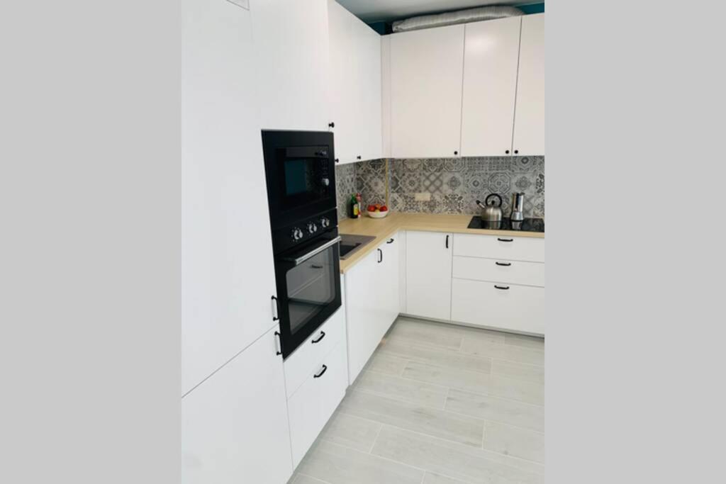Uroczy Apartament Z Basenem I Kortem Tenisowym Pobierowo Extérieur photo