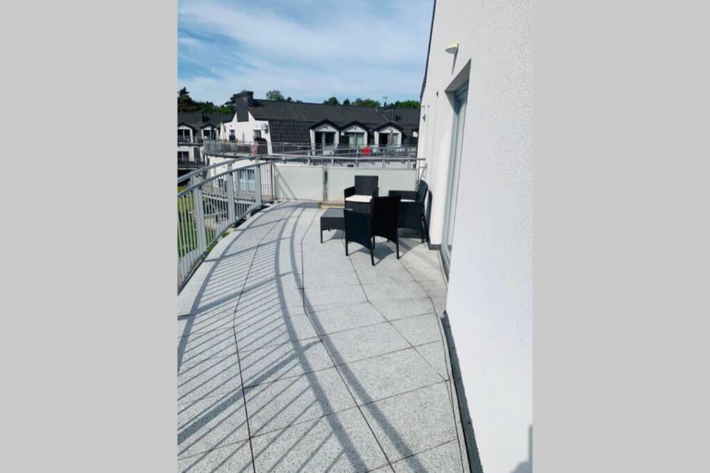 Uroczy Apartament Z Basenem I Kortem Tenisowym Pobierowo Extérieur photo